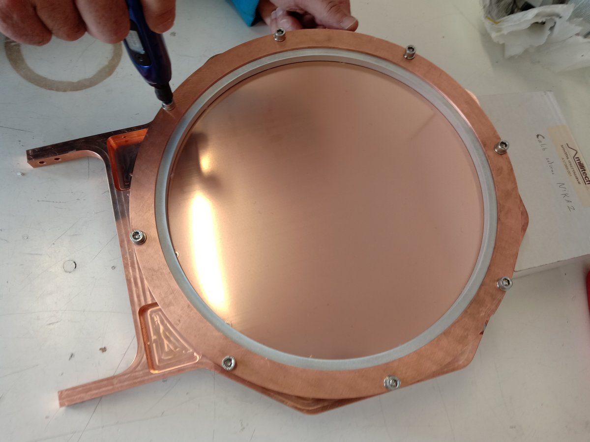 250305_69_installing_d1_in_new_mount_with_Al_flattening_ring