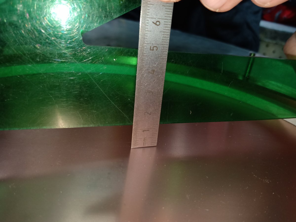 260310_17_Dichroic_distortion_after_loosening_its_rings_screws_50_to_0cN-m_Center_13mm